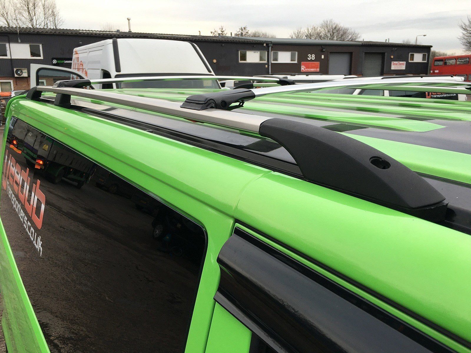 T5 Aluminium Roof Rails & Wing Bar Package SWB 1